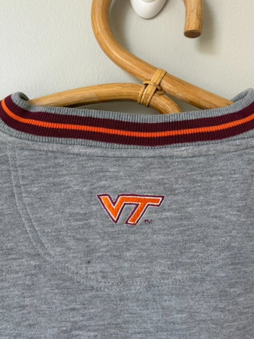 Vintage Virginia Tech Hokies Blacksburg Virginia Sweatshirt Women's Large - Picture 4 of 6